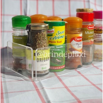 Bac de rangement en plexiglas